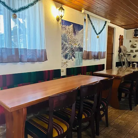 даутев връх Πανσιόν *